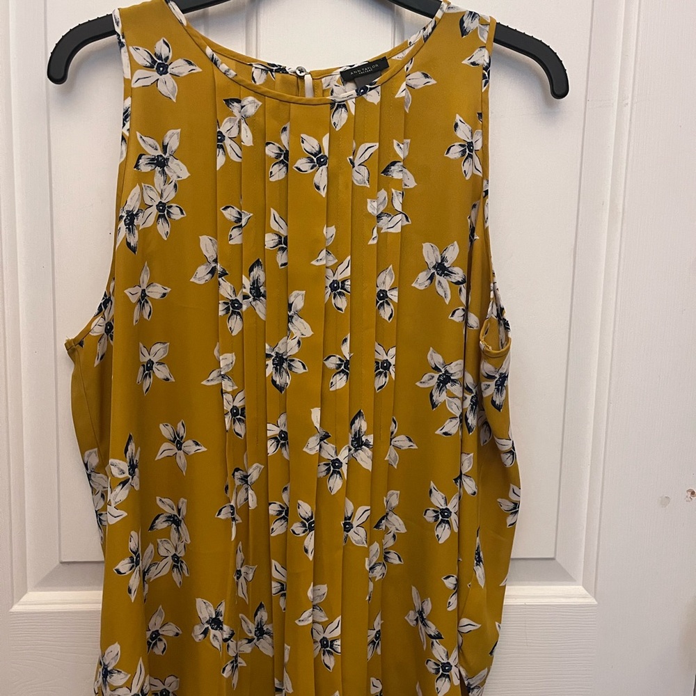 Sleeveless Top LARGE, Ann Taylor Factory